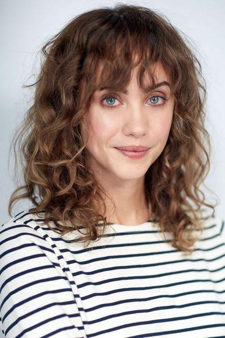 Curly hairstyle ideas for medium hair curly-hairstyle-ideas-for-medium-hair-26_17