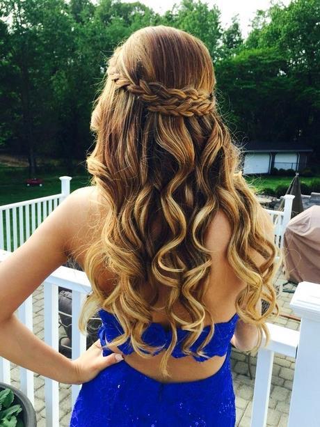 Curly prom hair ideas