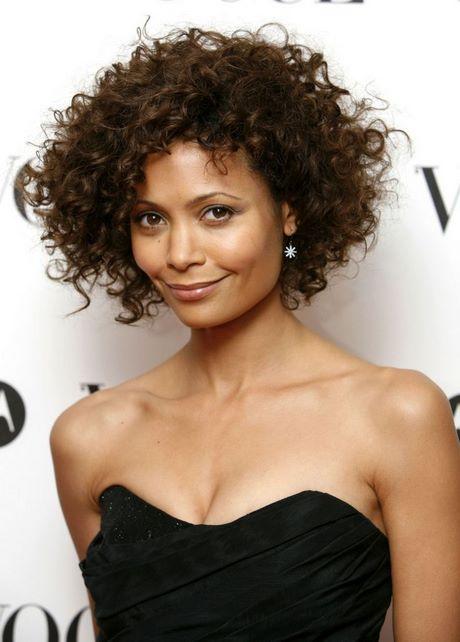 Cute curly haircuts for naturally curly hair cute-curly-haircuts-for-naturally-curly-hair-39_11