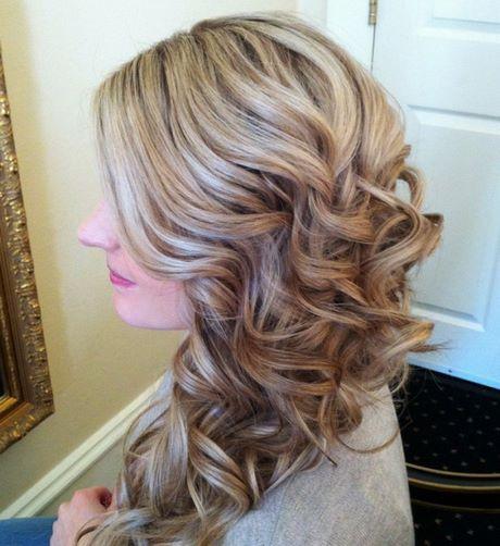 Cute curly hairstyles for homecoming cute-curly-hairstyles-for-homecoming-33_15