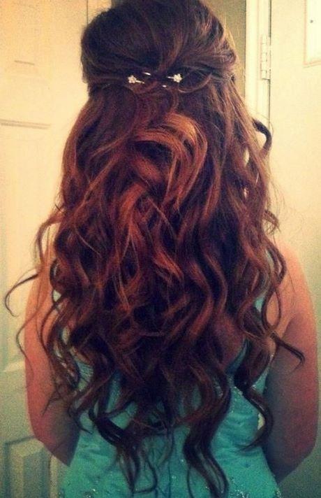 Cute curly hairstyles for homecoming cute-curly-hairstyles-for-homecoming-33_7