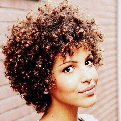 Different hairstyles for natural curly hair different-hairstyles-for-natural-curly-hair-02_11