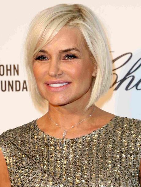 Flattering short hairstyles for round faces flattering-short-hairstyles-for-round-faces-20_13