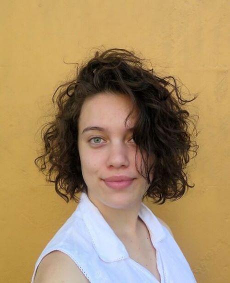 Good hairstyles for short curly hair good-hairstyles-for-short-curly-hair-20_18