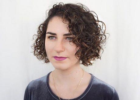Great haircuts for curly hair great-haircuts-for-curly-hair-06_14