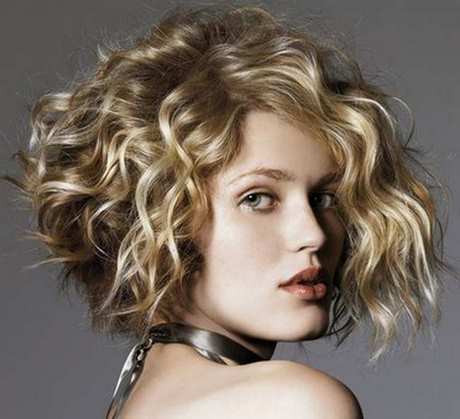 Great haircuts for curly hair great-haircuts-for-curly-hair-06_17