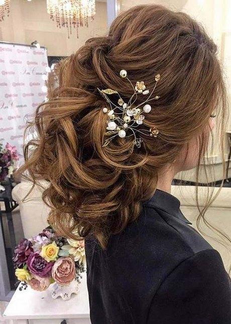 Hair for bridesmaids 2018 hair-for-bridesmaids-2018-39_14