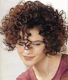 Haircut styles for curly frizzy hair