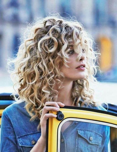 Haircuts for super curly hair haircuts-for-super-curly-hair-47_7
