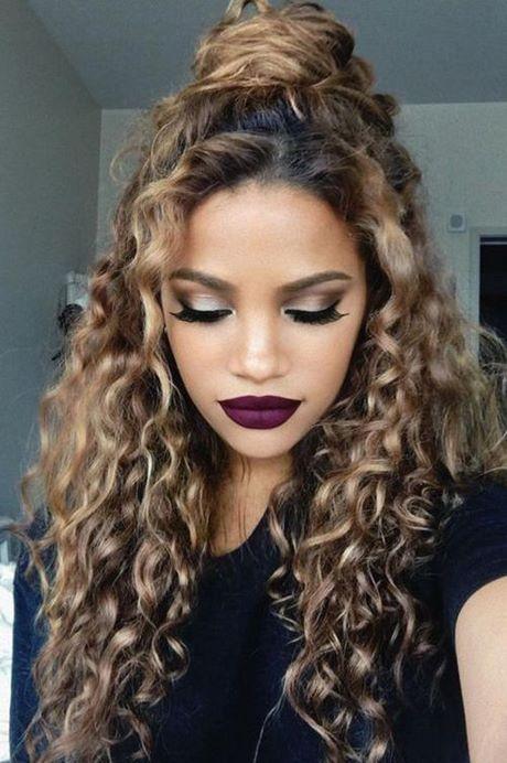 Hairstyle ideas for long curly hair