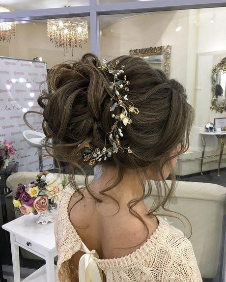 Hairstyles for a bride on her wedding day hairstyles-for-a-bride-on-her-wedding-day-39_3
