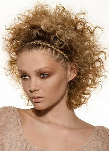 Hairstyles for extremely curly hair
