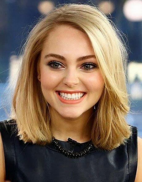 Medium to short hairstyles for round faces