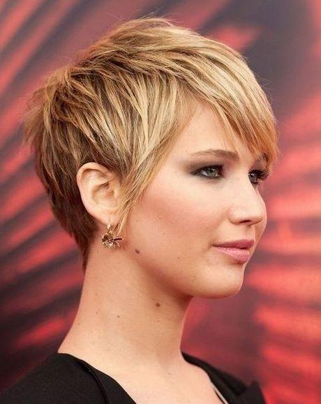 Pictures of short hairstyles for round faces pictures-of-short-hairstyles-for-round-faces-99_10