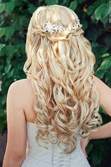 Popular bridesmaid hairstyles popular-bridesmaid-hairstyles-53_14