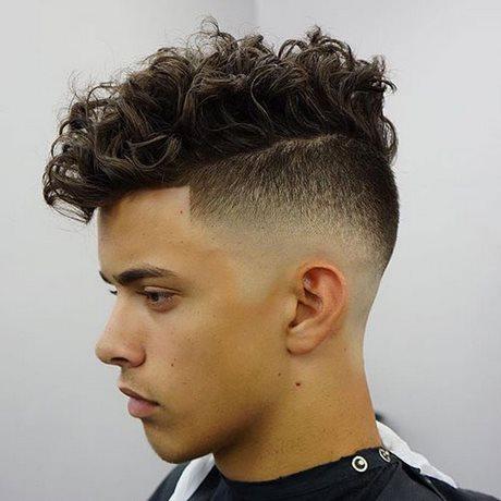 Popular haircuts for curly hair popular-haircuts-for-curly-hair-16_19