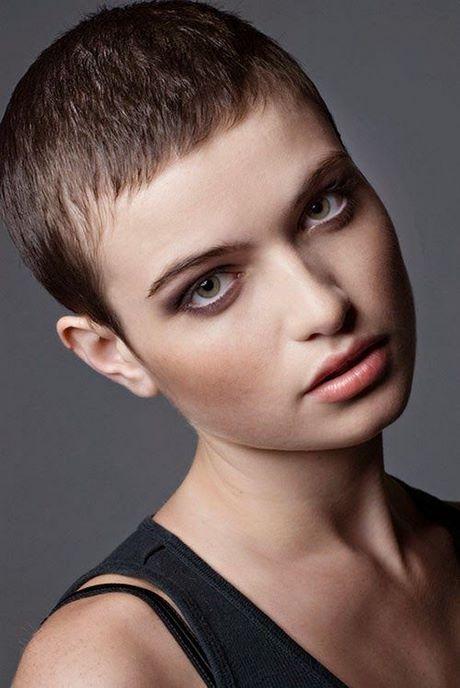 Really short hairstyles for round faces really-short-hairstyles-for-round-faces-51_11