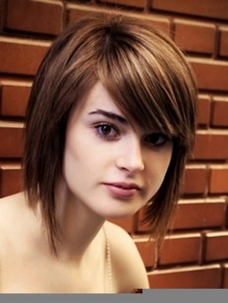 Short hairstyles for 2018 for round faces short-hairstyles-for-2018-for-round-faces-14_9