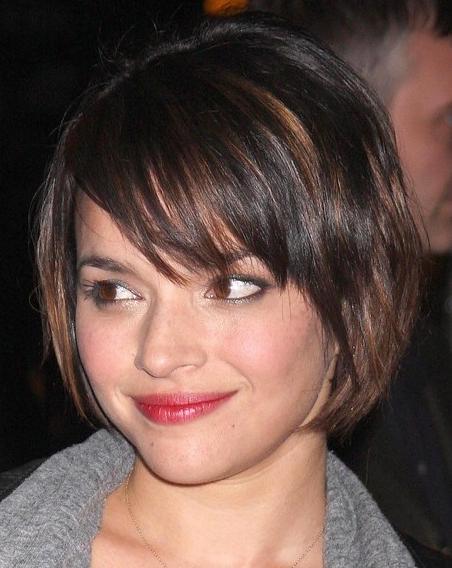 Short hairstyles for full round faces short-hairstyles-for-full-round-faces-95_11