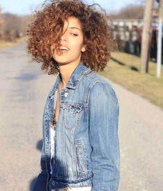 Short layered haircuts for naturally curly hair short-layered-haircuts-for-naturally-curly-hair-03_9