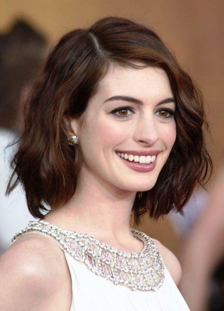 Short to medium length hairstyles for round faces short-to-medium-length-hairstyles-for-round-faces-04_12