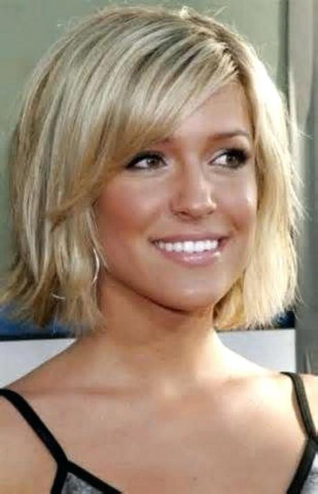 Short to medium length hairstyles for thin hair short-to-medium-length-hairstyles-for-thin-hair-90_18