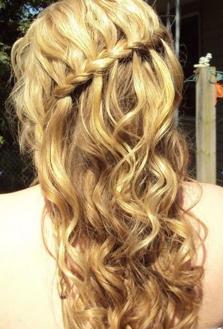 Simple curly prom hairstyles simple-curly-prom-hairstyles-52_13