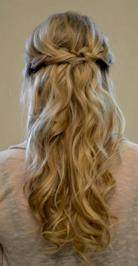 Simple curly prom hairstyles simple-curly-prom-hairstyles-52_17