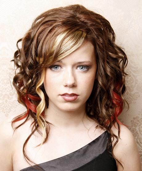 Stylish hairstyles for curly hair stylish-hairstyles-for-curly-hair-91_15