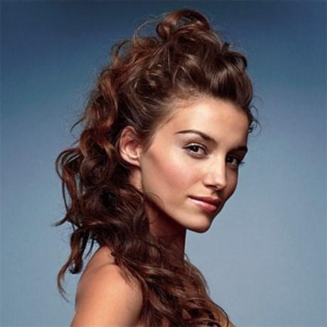 Stylish hairstyles for curly hair stylish-hairstyles-for-curly-hair-91_2