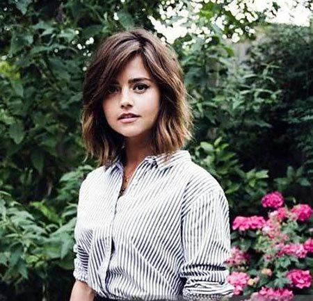 Trendy short hairstyles for round faces trendy-short-hairstyles-for-round-faces-90_5