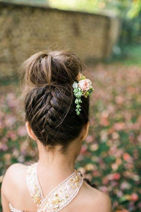 Wedding hairstyles for teenage bridesmaids wedding-hairstyles-for-teenage-bridesmaids-77_16