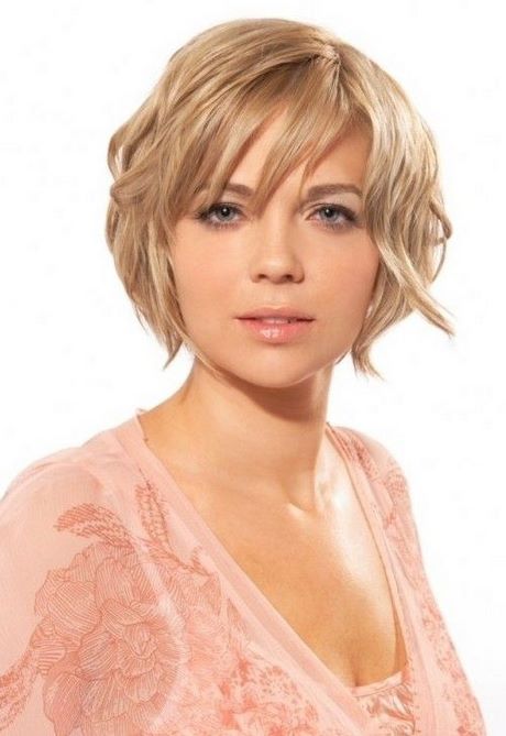 Best short hair for round face 2022 best-short-hair-for-round-face-2022-79_4