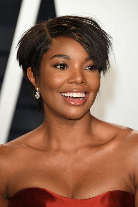 Best short hair for round face 2022 best-short-hair-for-round-face-2022-79_5