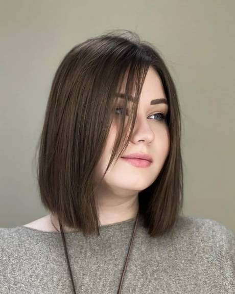 Best short hair for round face 2022 best-short-hair-for-round-face-2022-79_6