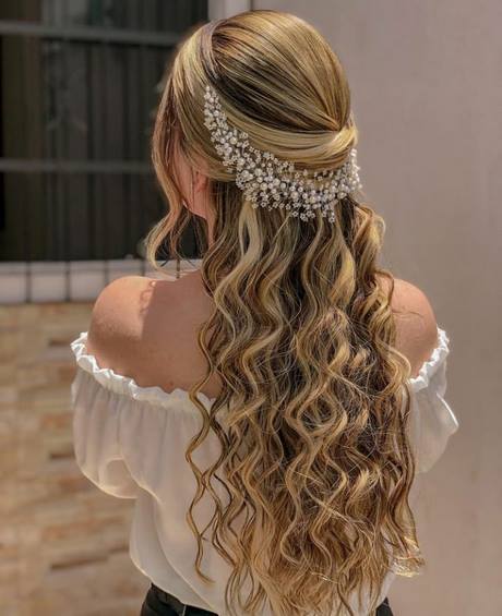 Bridesmaid hairstyles 2022 bridesmaid-hairstyles-2022-96_2
