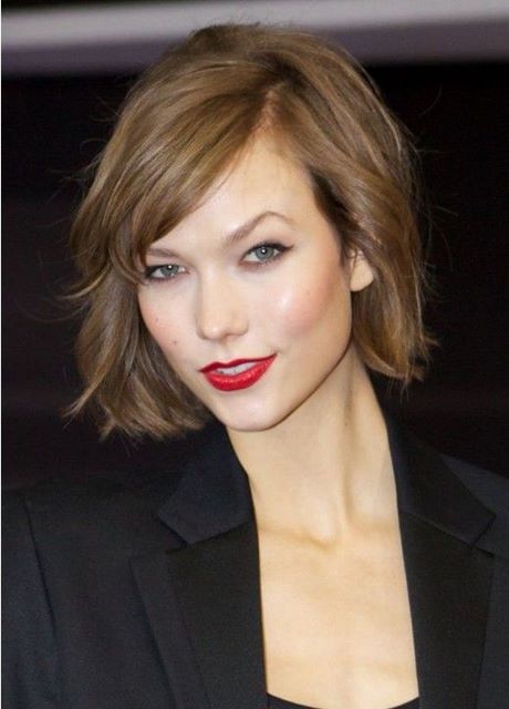 Celebrities with short hair 2022