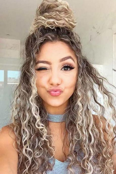 Curly hairstyles for long hair 2022 curly-hairstyles-for-long-hair-2022-87_9