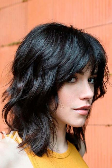Hairstyles for mid length hair 2022 hairstyles-for-mid-length-hair-2022-31_7
