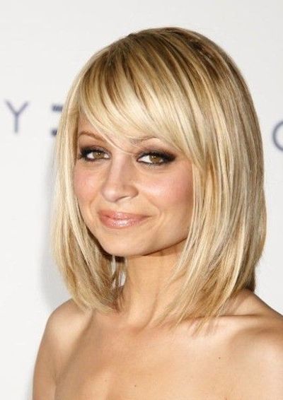 Hairstyles with side bangs 2022 hairstyles-with-side-bangs-2022-66_7