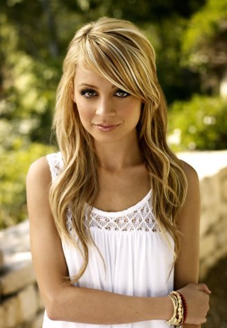 Hairstyles with side bangs 2022 hairstyles-with-side-bangs-2022-66_8