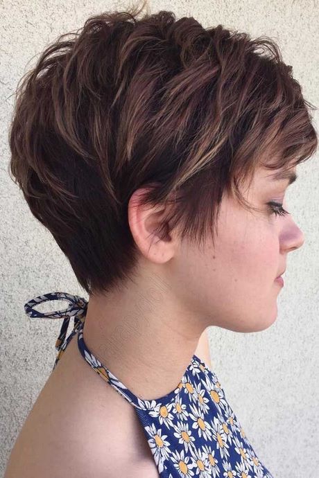 Hottest short hairstyles for 2022 hottest-short-hairstyles-for-2022-71