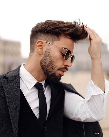 Mens professional hairstyles 2022 mens-professional-hairstyles-2022-01_10