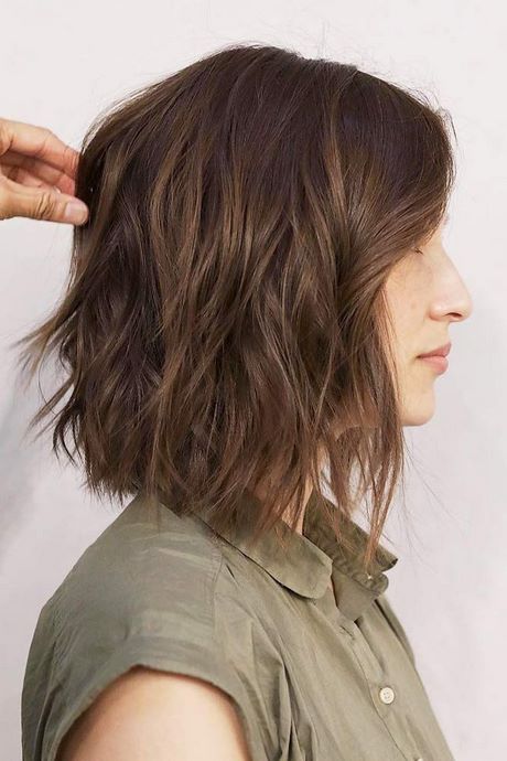 Mid length layered hairstyles 2022 mid-length-layered-hairstyles-2022-09_5