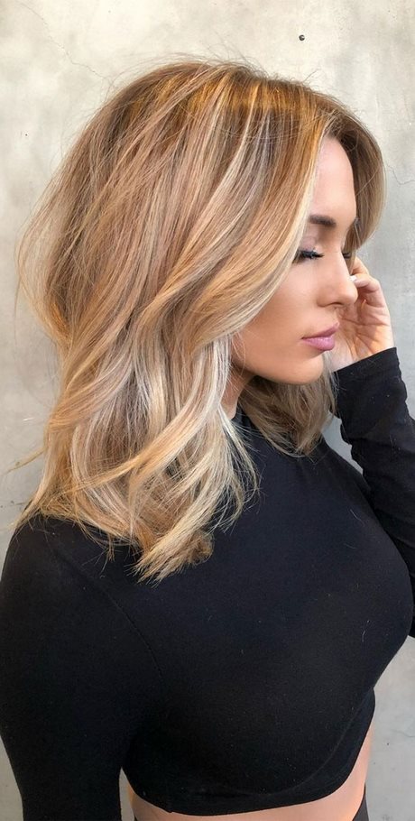 Mid length layered hairstyles 2022 mid-length-layered-hairstyles-2022-09_6