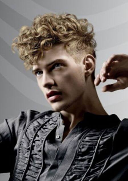 Popular curly hairstyles 2022 popular-curly-hairstyles-2022-22_4
