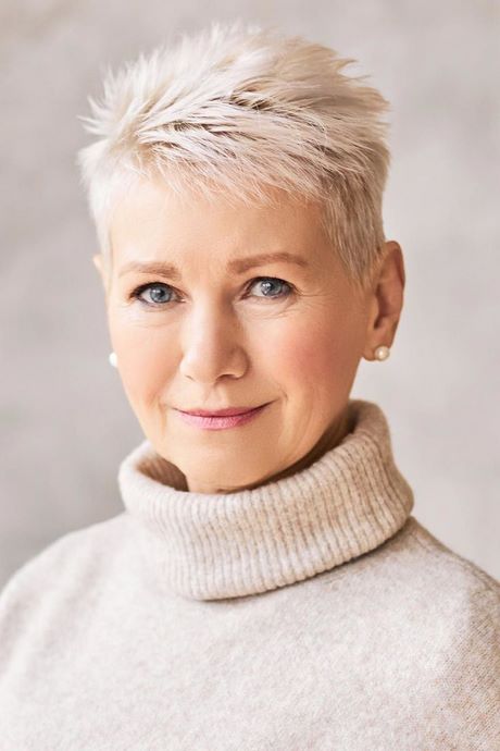 Short haircuts for women over 50 in 2022 short-haircuts-for-women-over-50-in-2022-16_13