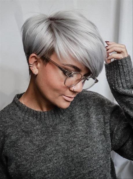Short hairstyles for fine hair 2022 short-hairstyles-for-fine-hair-2022-40_6