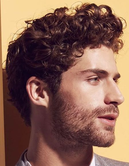 Trendy hairstyles for curly hair 2022 trendy-hairstyles-for-curly-hair-2022-64_14