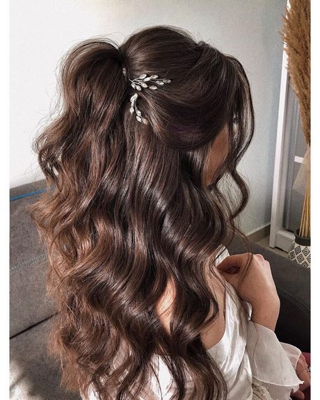 Updos for long hair 2022 updos-for-long-hair-2022-65_15